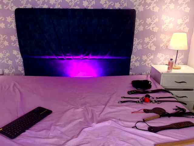 LittleKloe webcam
