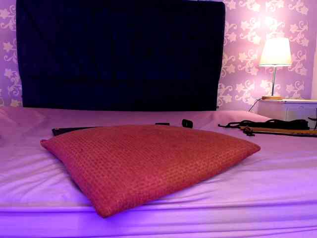 erotic chat LittleKloe