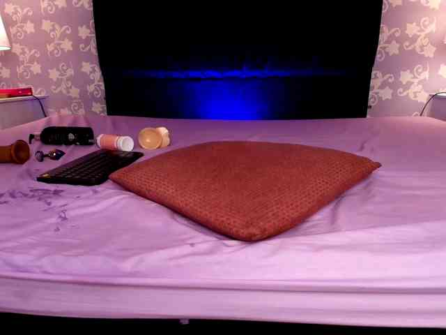 LittleKloe webcam