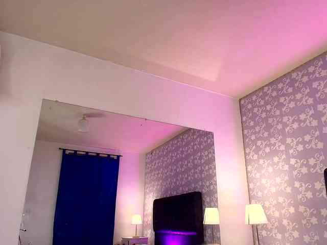 LittleKloe webcam