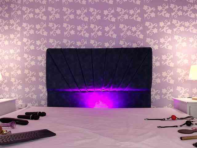 LittleKloe webcam