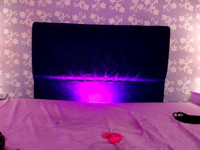 LittleKloe webcam