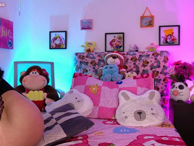 Natalia-Valencia live cam on BongaCams