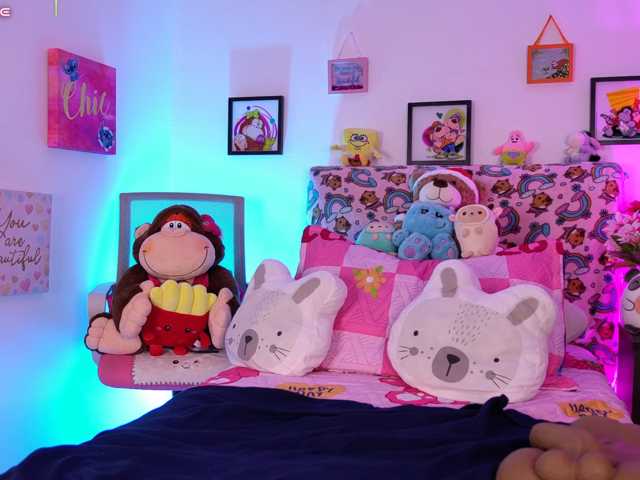 Natalia-Valencia live cam on BongaCams