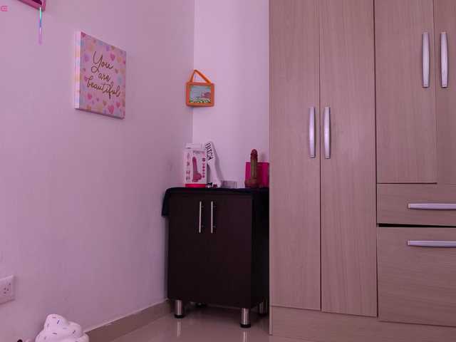 Natalia-Valencia live cam on BongaCams