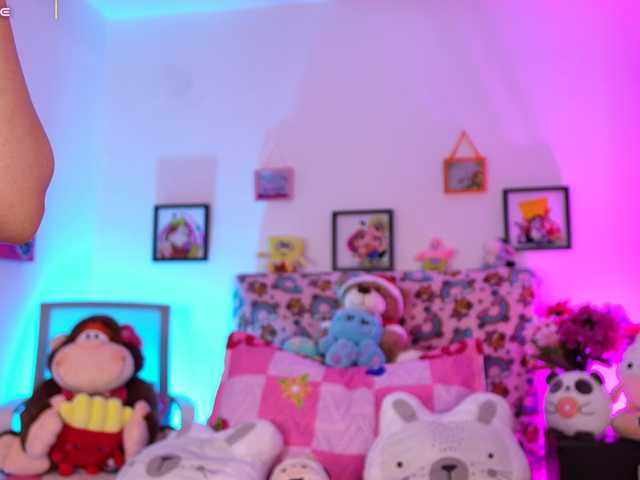 Natalia-Valencia live cam on BongaCams