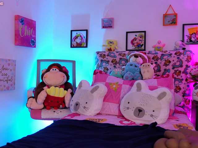 Natalia-Valencia live cam on BongaCams