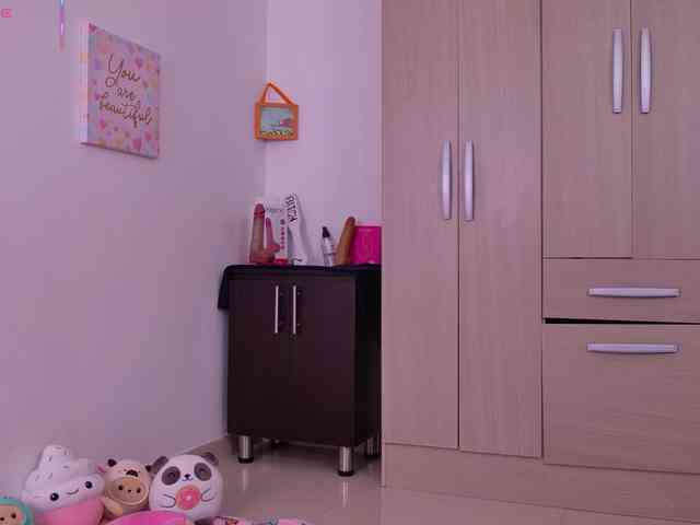 Natalia-Valencia webcam