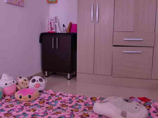 Natalia-Valencia webcam