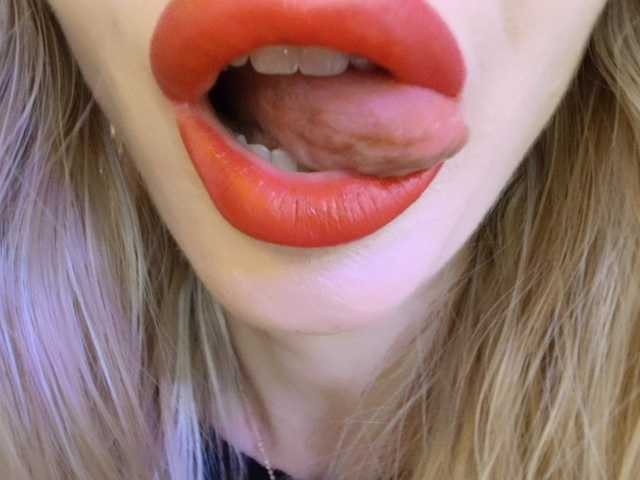 Politexxx, en directo ahora en BongaCams