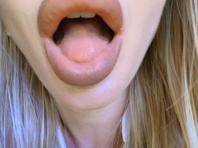 Politexxx live cam on BongaCams