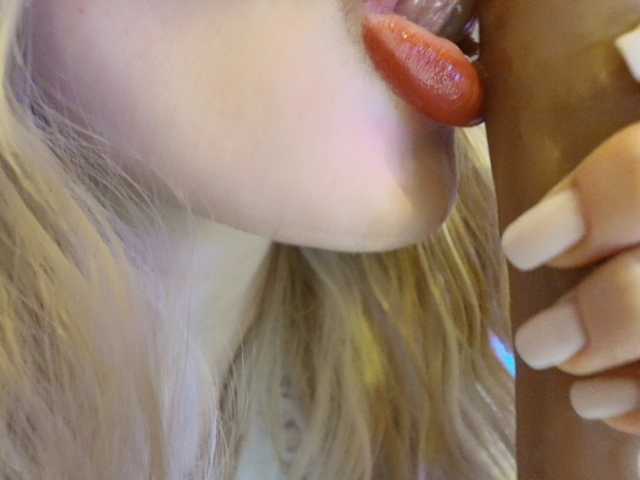 Liliiaxxx live cam preview
