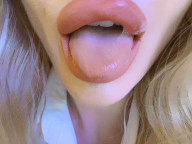 Politexxx live cam on BongaCams