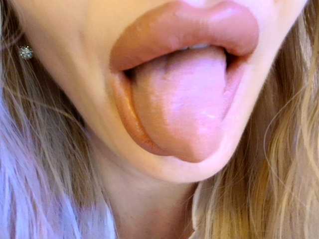Politexxx live cam on BongaCams