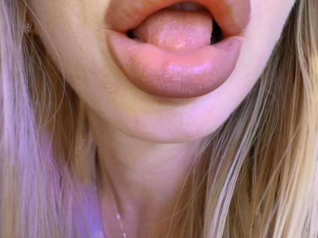 Liliiaxxx live cam preview