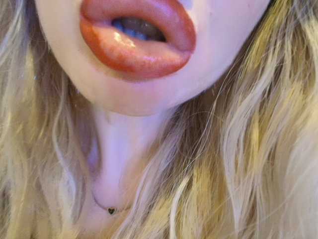 Politexxx live cam on BongaCams