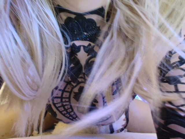 Politexxx, en directo ahora en BongaCams