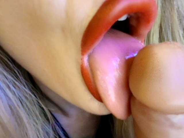 Politexxx live cam on BongaCams