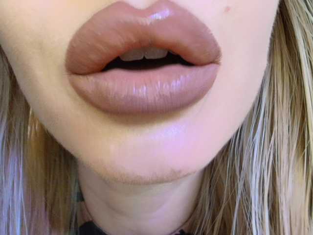 Politexxx, en directo ahora en BongaCams