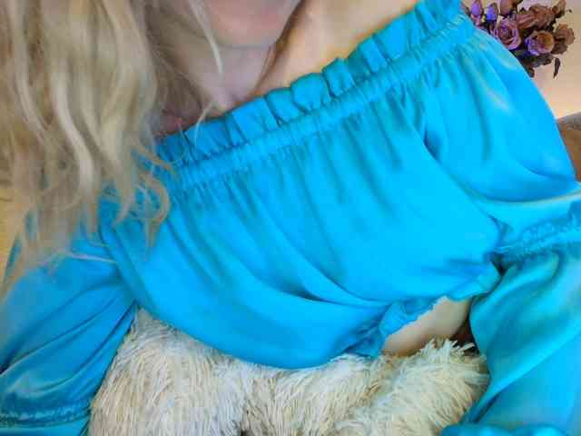 Liliiaxxx webcam