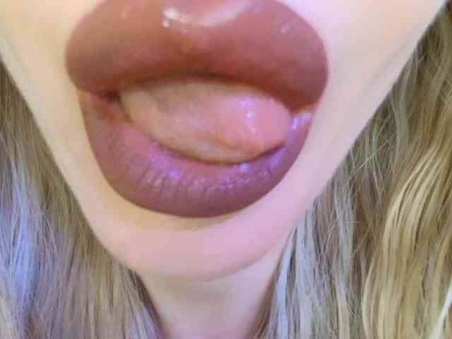 Liliiaxxx webcam