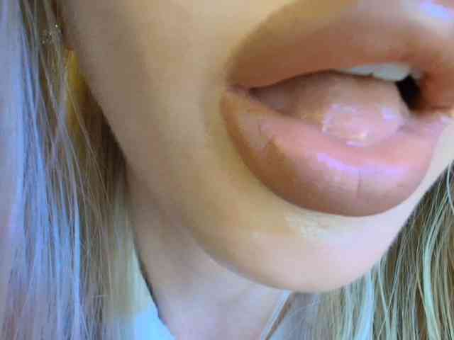 Liliiaxxx webcam