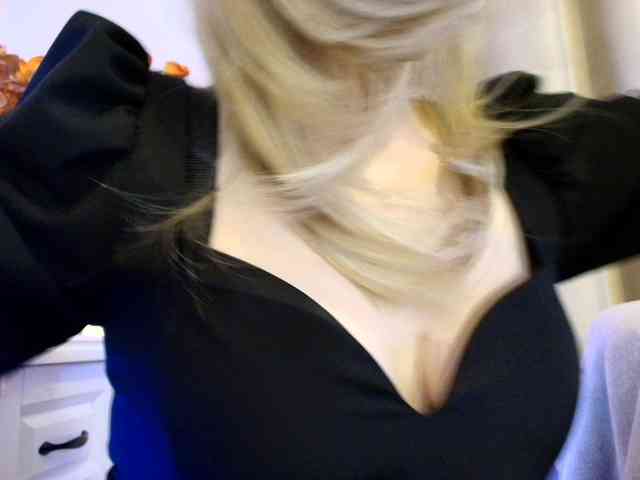モデル: Liliiaxxx