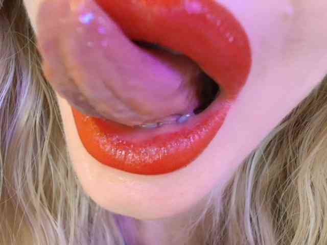Liliiaxxx webcam