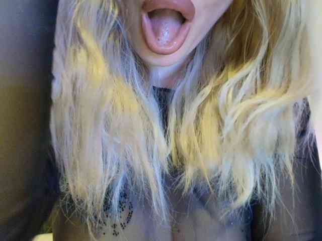 Liliiaxxx webcam