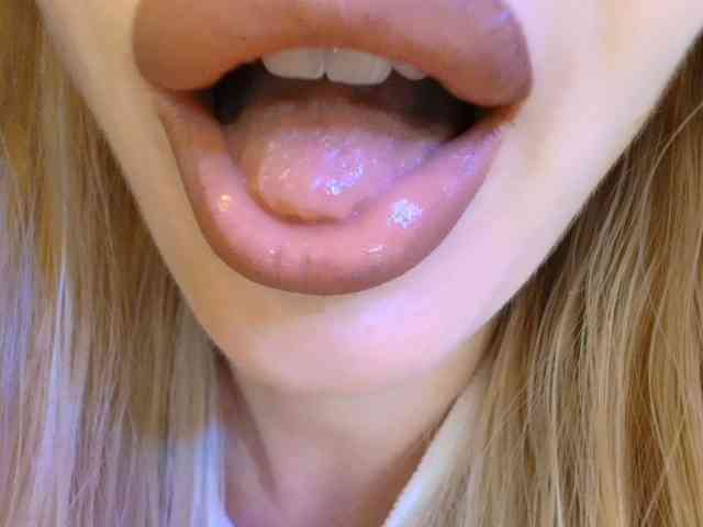 Liliiaxxx webcam