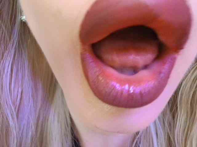 Liliiaxxx webcam