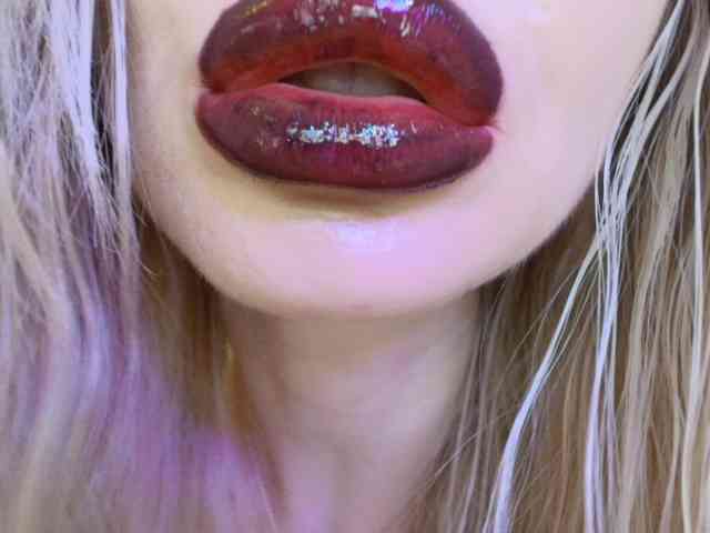 Liliiaxxx webcam