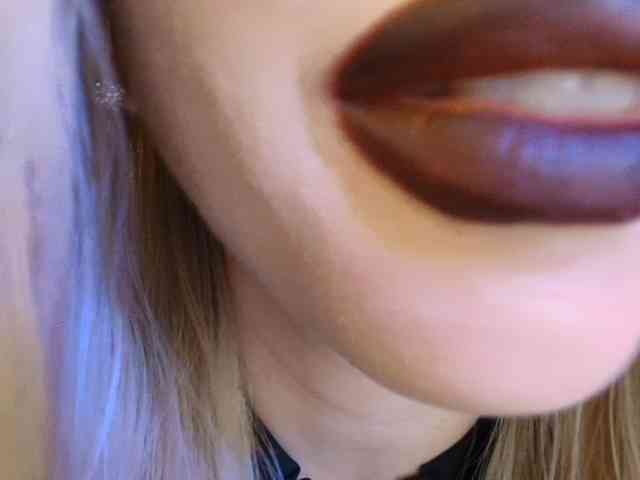 Liliiaxxx webcam