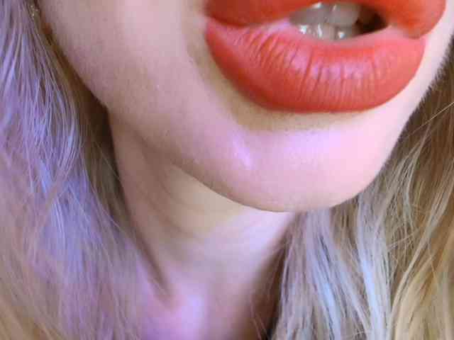 Liliiaxxx webcam