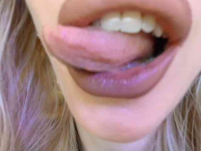 Liliiaxxx webcam