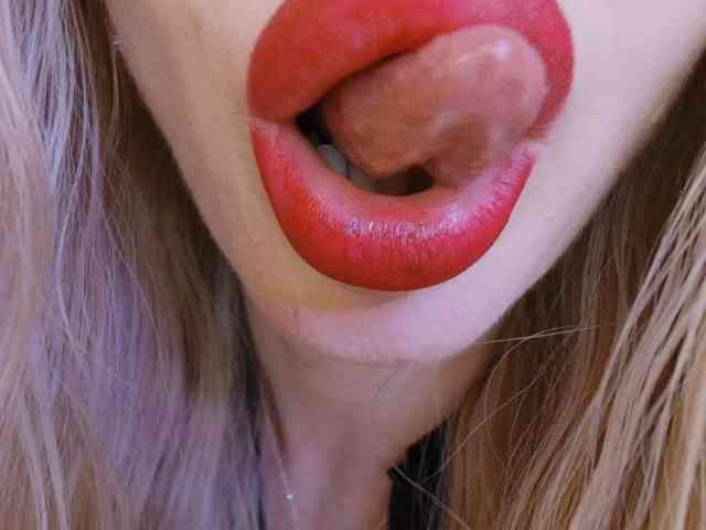 Liliiaxxx webcam