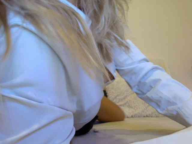 Liliiaxxx webcam