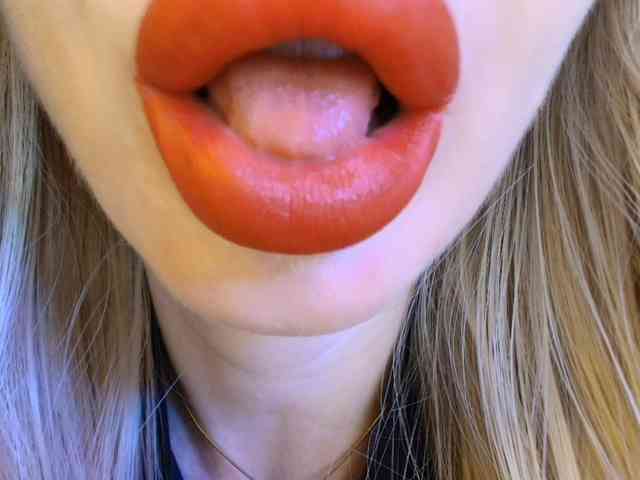 Liliiaxxx webcam