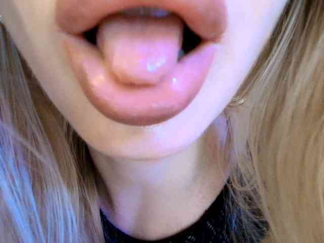 Liliiaxxx webcam