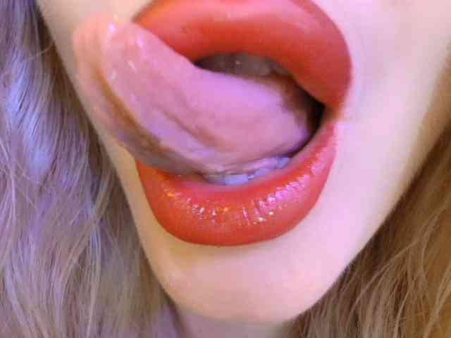 Liliiaxxx webcam
