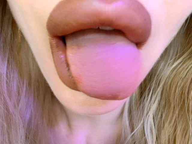 Liliiaxxx webcam