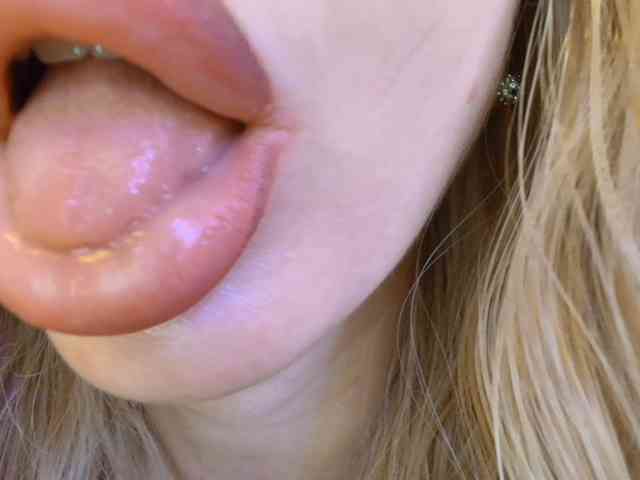 Liliiaxxx webcam