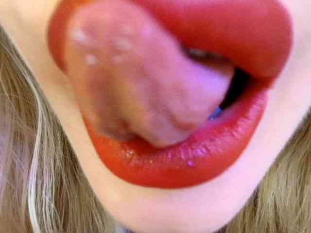Liliiaxxx webcam