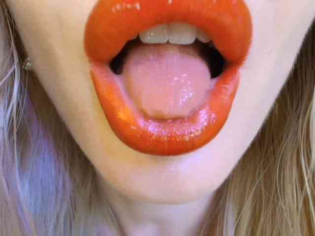 Liliiaxxx webcam