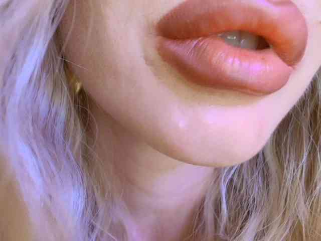 Liliiaxxx webcam