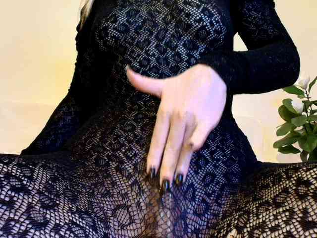 Liliiaxxx webcam