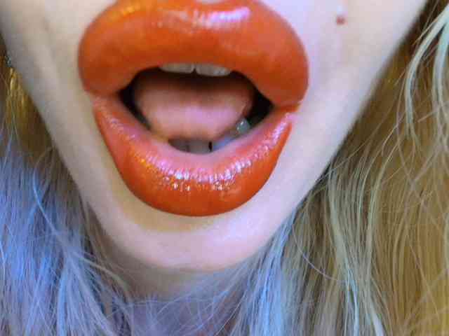 Liliiaxxx webcam
