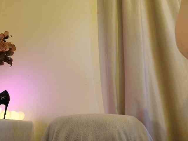 Liliiaxxx webcam