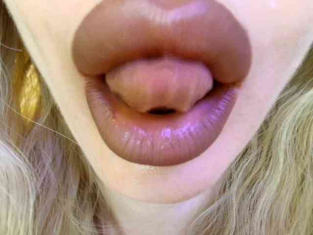 Liliiaxxx webcam