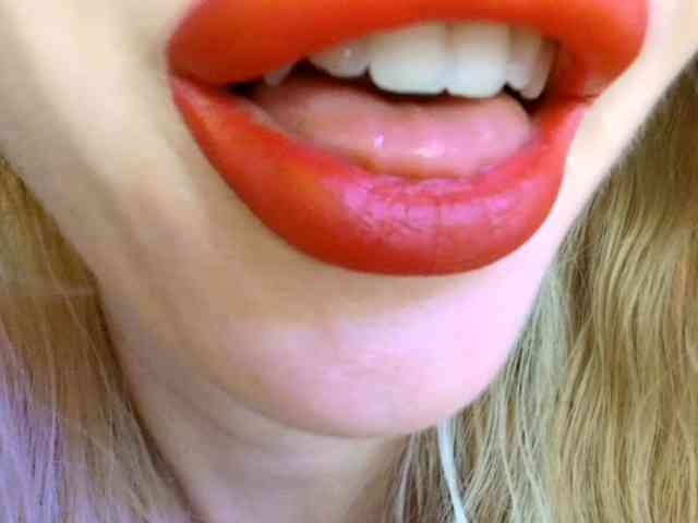 Liliiaxxx webcam